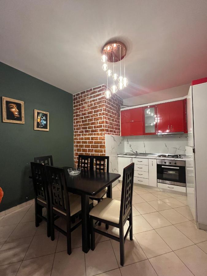 Aura Skanderbeg Square Apartment *
