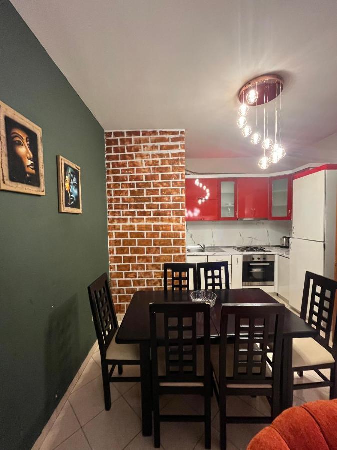 Apartment Aura Skanderbeg Square *