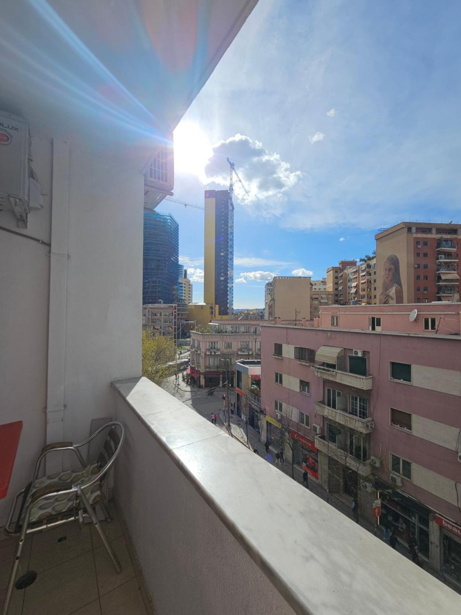Apartment Aura Skanderbeg Square