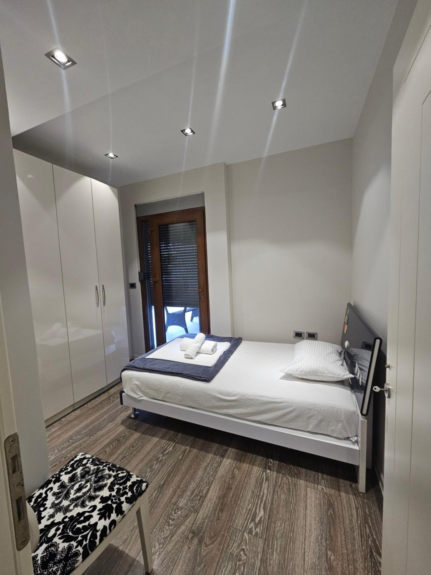 Aura Skanderbeg Square Apartment Tirana