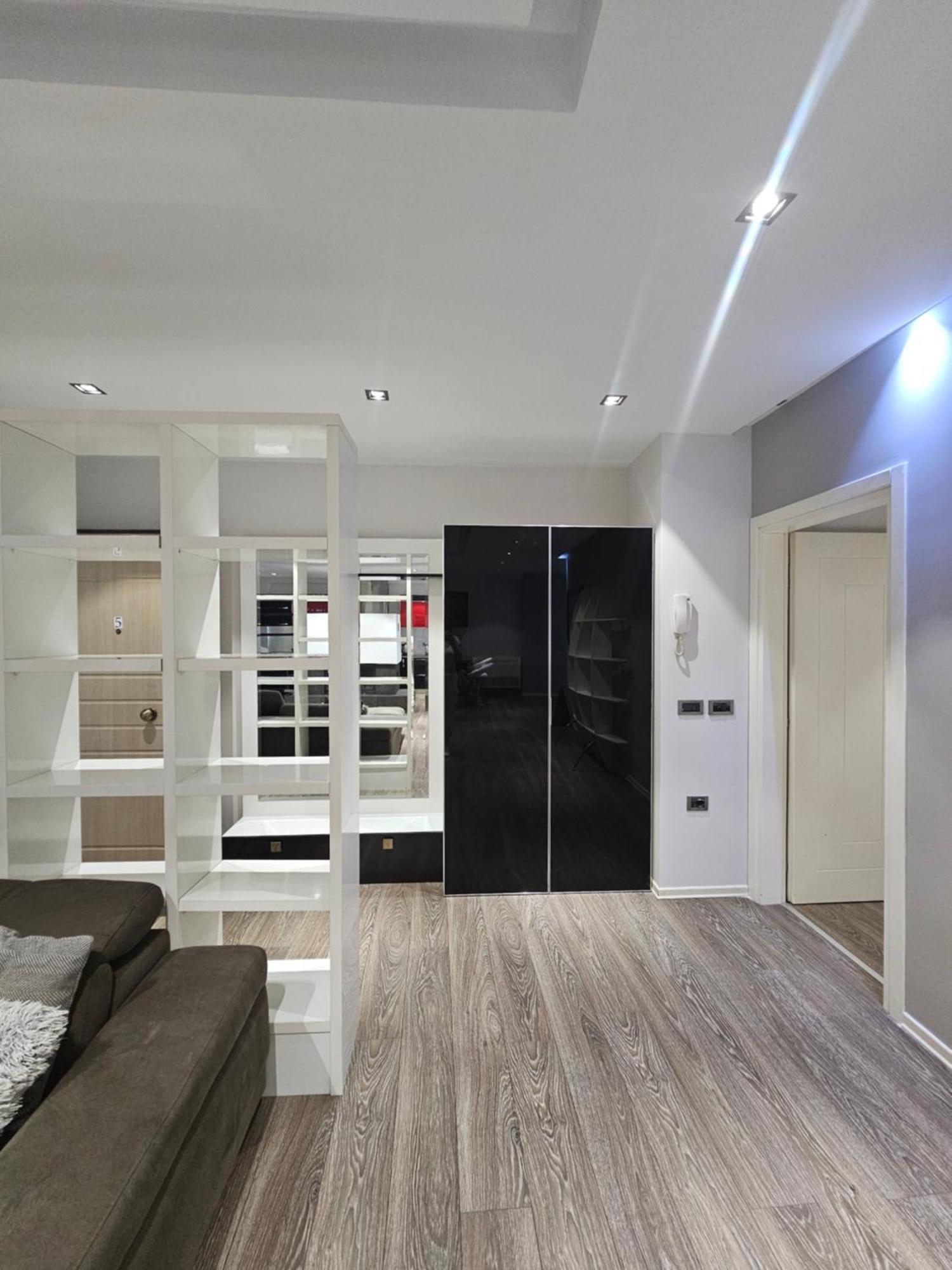 Apartment Aura Skanderbeg Square *